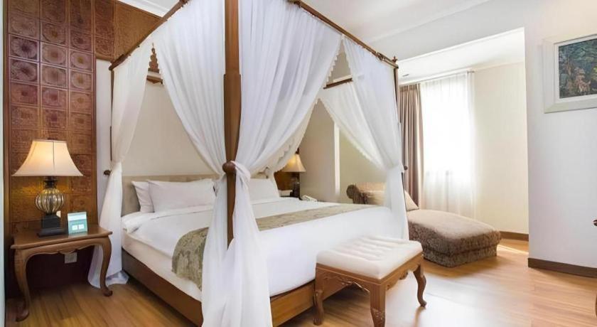 Aziza Syariah Hotel Solo By Horison Exteriör bild